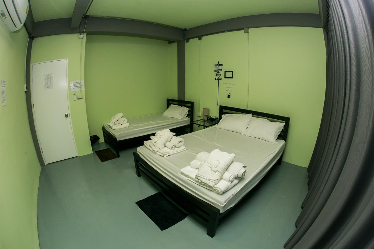 Samsen 8 Hostel Bangkok Extérieur photo