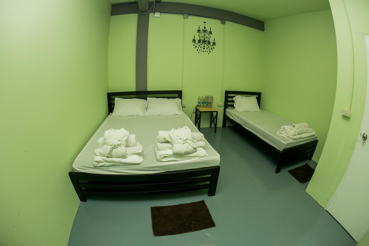 Samsen 8 Hostel Bangkok Extérieur photo