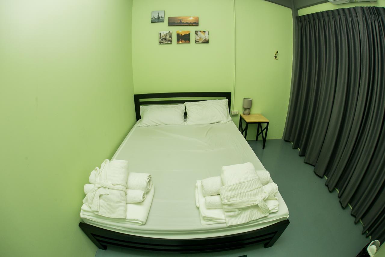 Samsen 8 Hostel Bangkok Extérieur photo