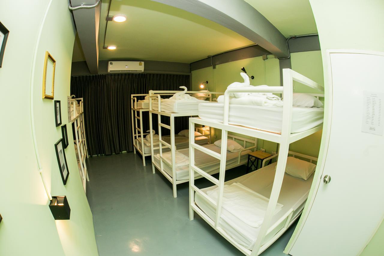 Samsen 8 Hostel Bangkok Extérieur photo